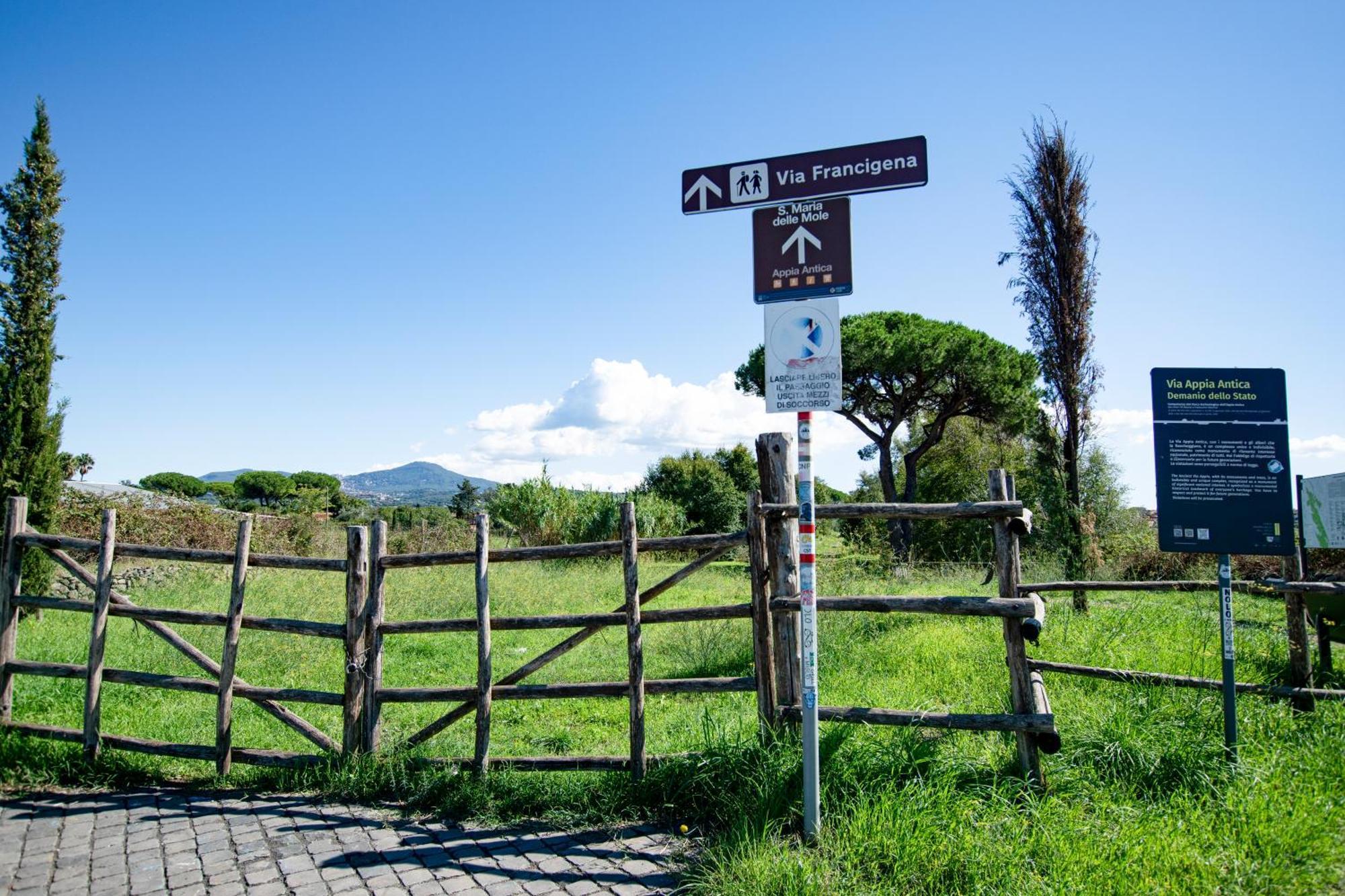 Santa Maria delle MoleAttico Appia Antica Ciampino Aeroporto公寓 外观 照片